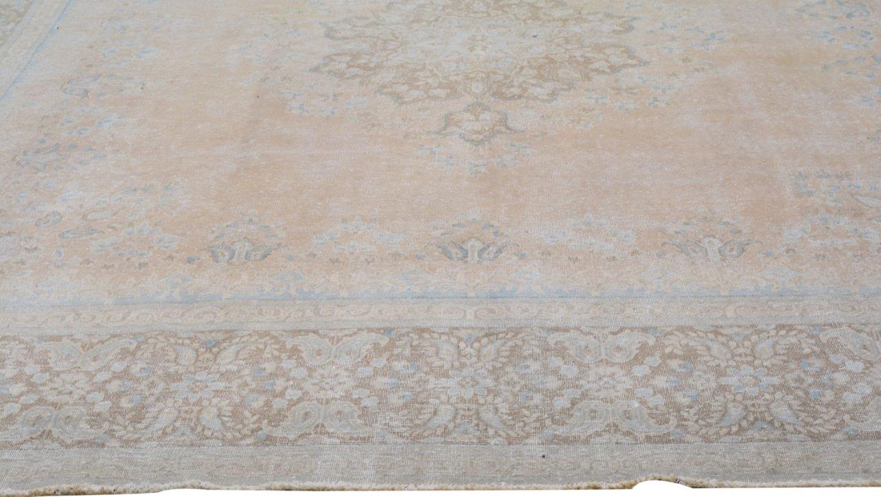 Turkish Rug – 9 ft 4” x 12 ft 3” - Trouvaille Imports