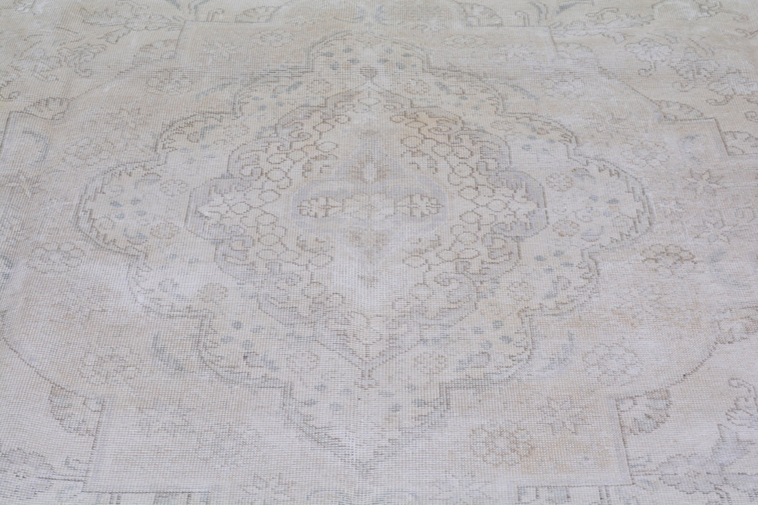 Turkish Rug – 8 ft 7” x 12 ft - Trouvaille Imports