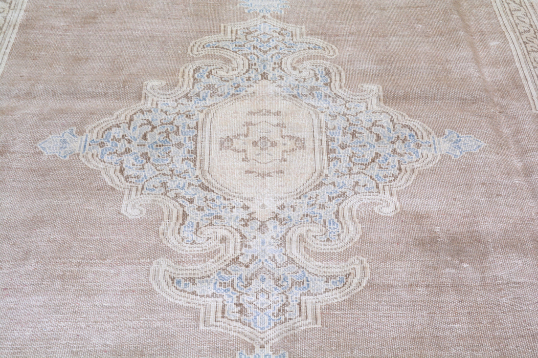 Turkish Rug – 9 ft 5” x 12 ft 10” - Trouvaille Imports