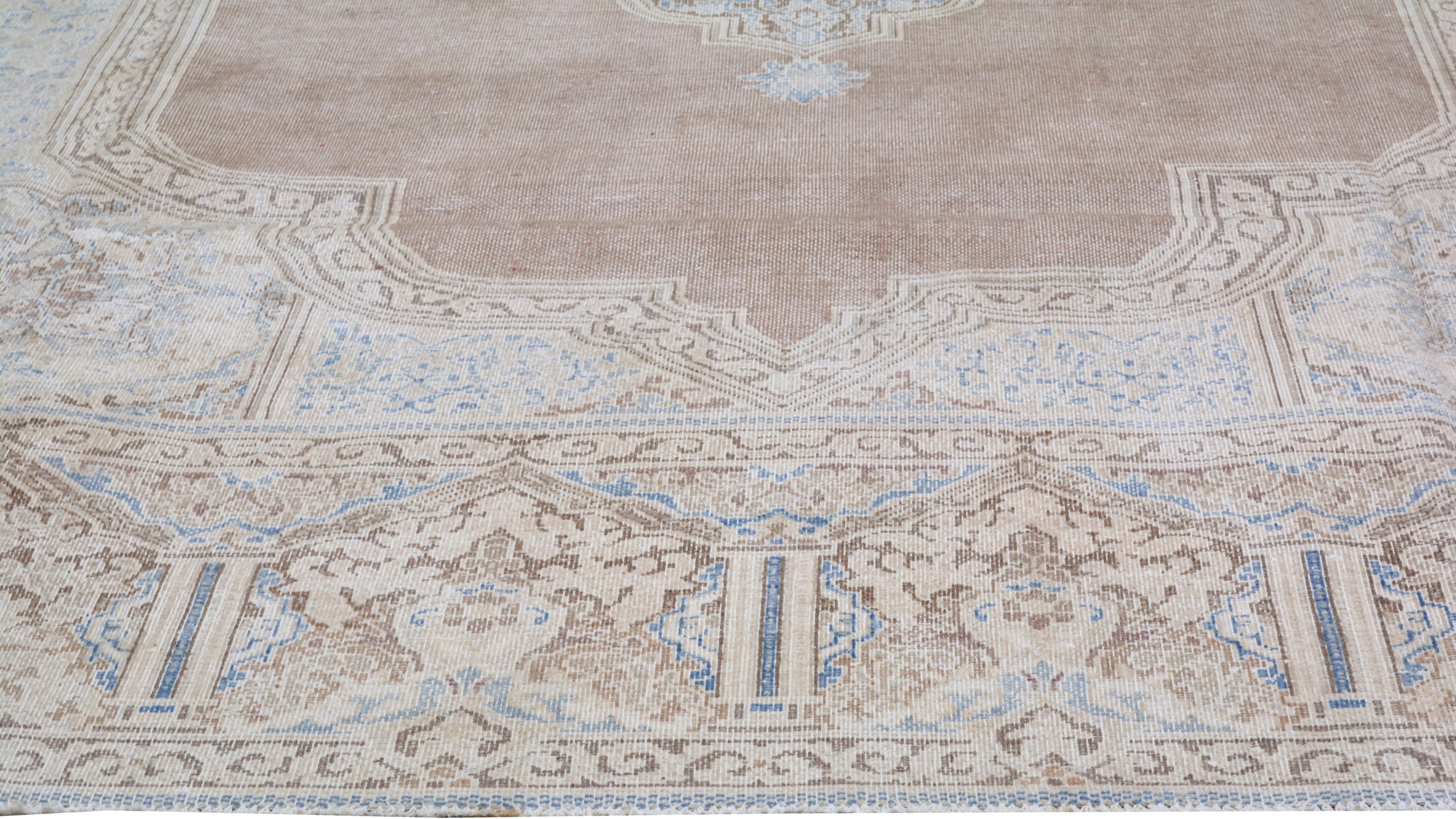 Turkish Rug – 9 ft 5” x 12 ft 10” - Trouvaille Imports