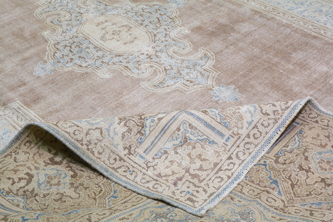 Turkish Rug – 9 ft 5” x 12 ft 10” - Trouvaille Imports