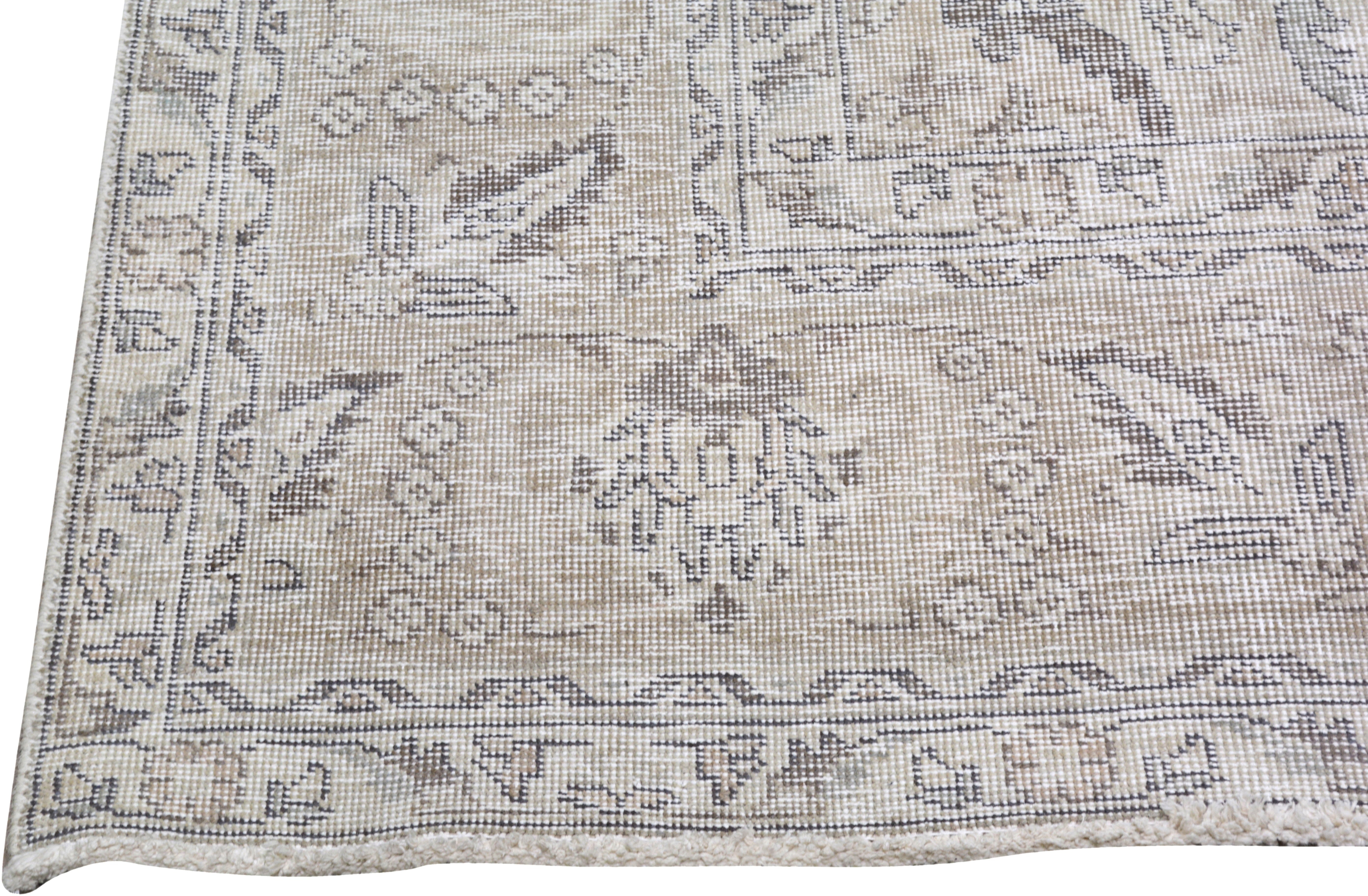Turkish Rug – 8 ft x 11 ft - Trouvaille Imports