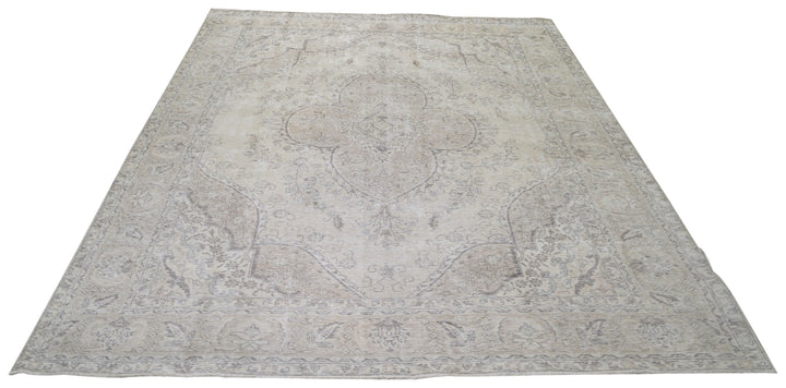 Turkish Rug – 8 ft x 11 ft - Trouvaille Imports