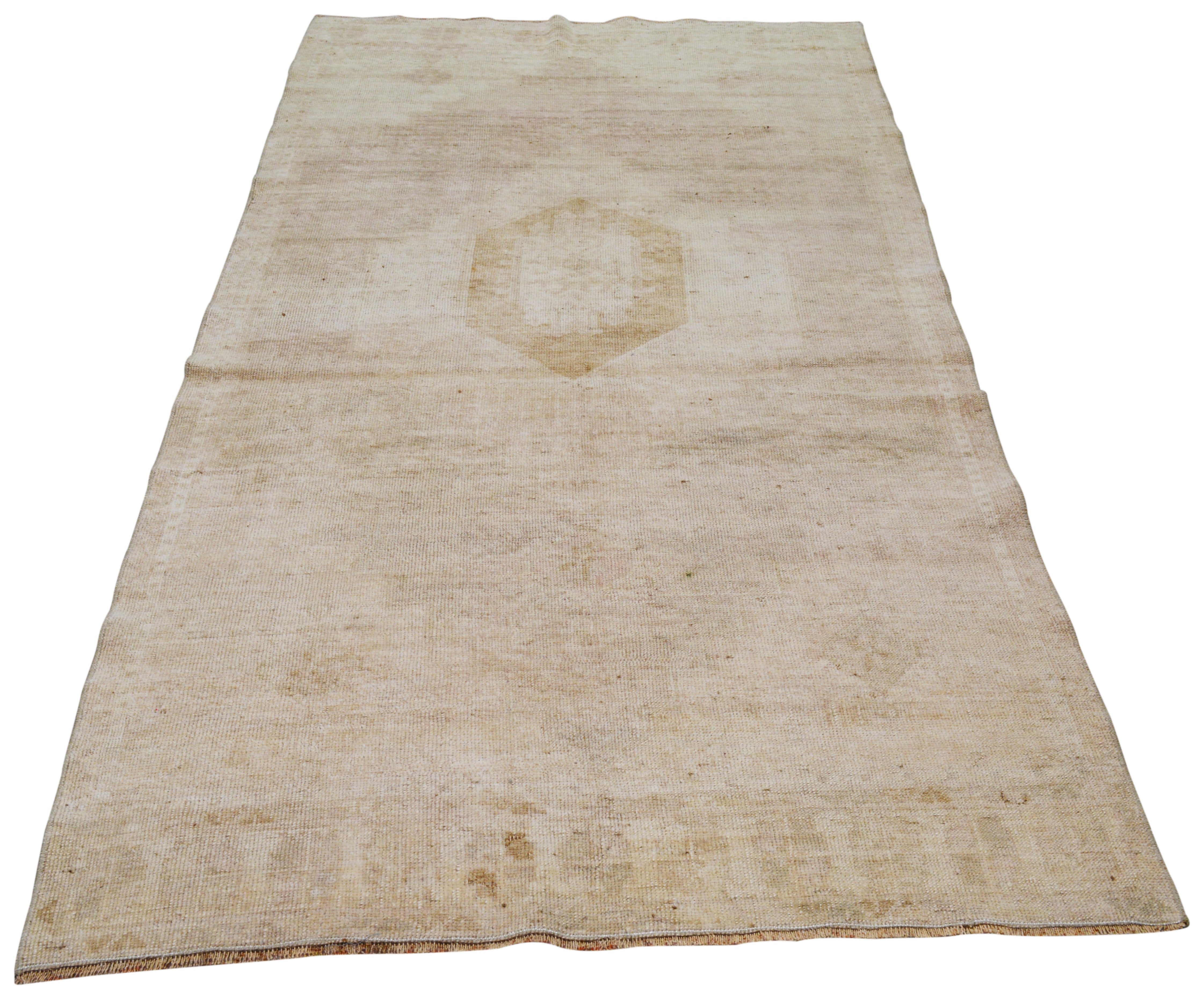 Turkish Rug – 4 ft x 8 ft - Trouvaille Imports