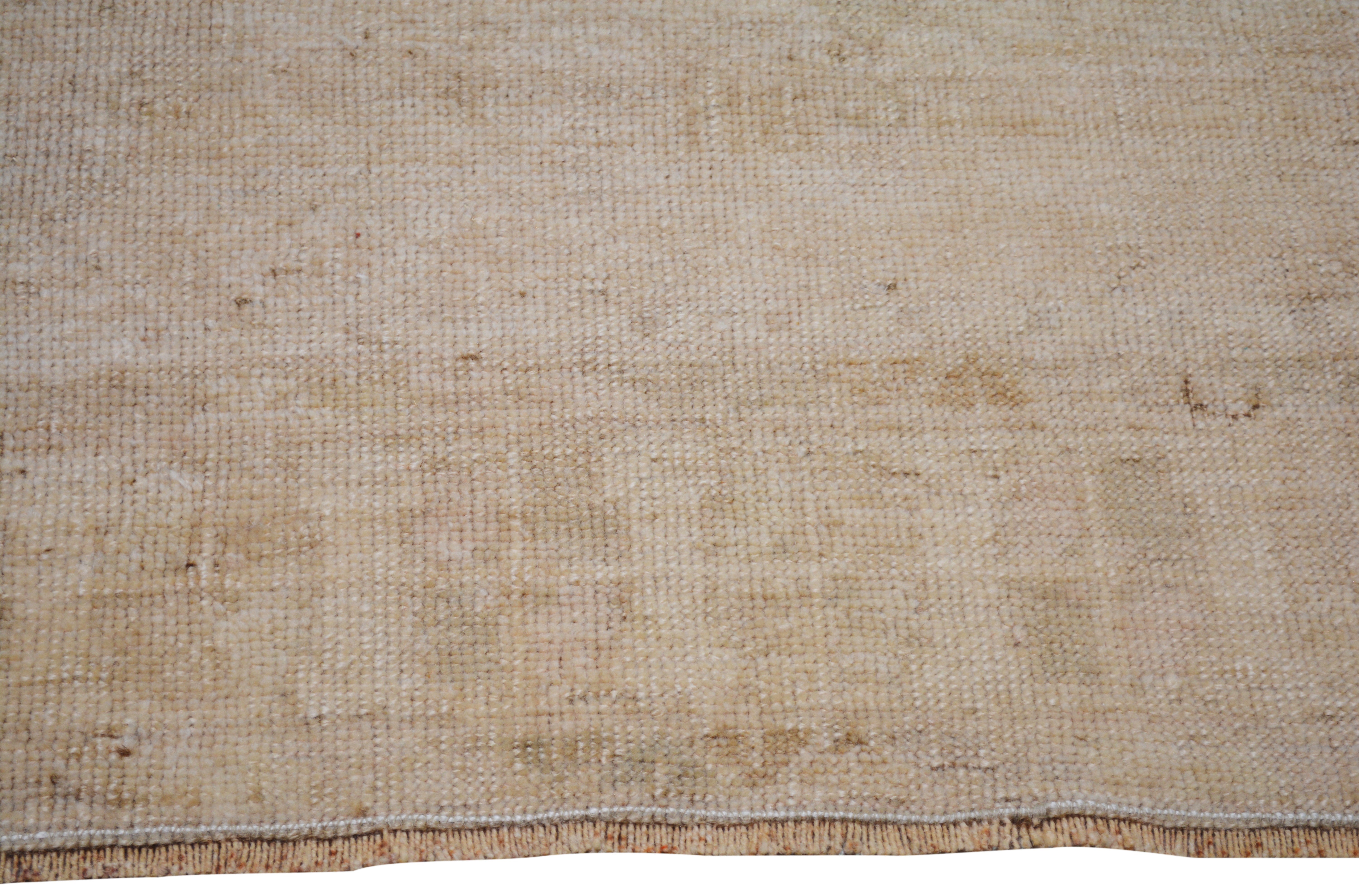 Turkish Rug – 4 ft x 8 ft - Trouvaille Imports