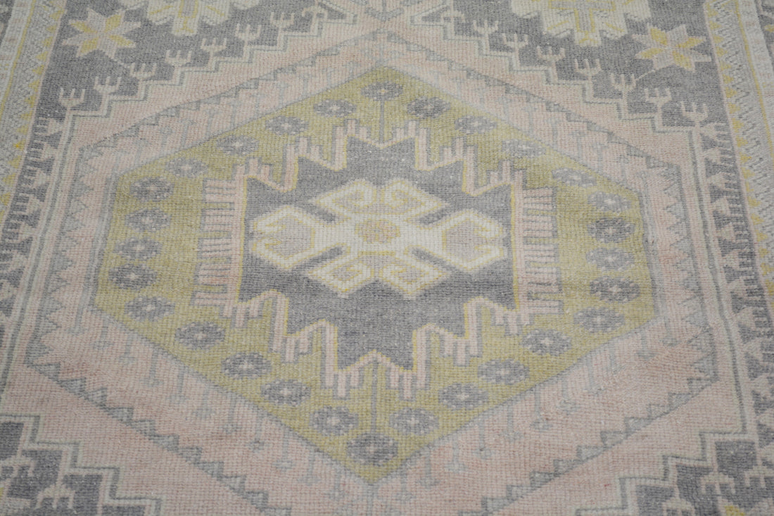 Turkish Rug – 4 ft 8” x 8 ft 8” - Trouvaille Imports