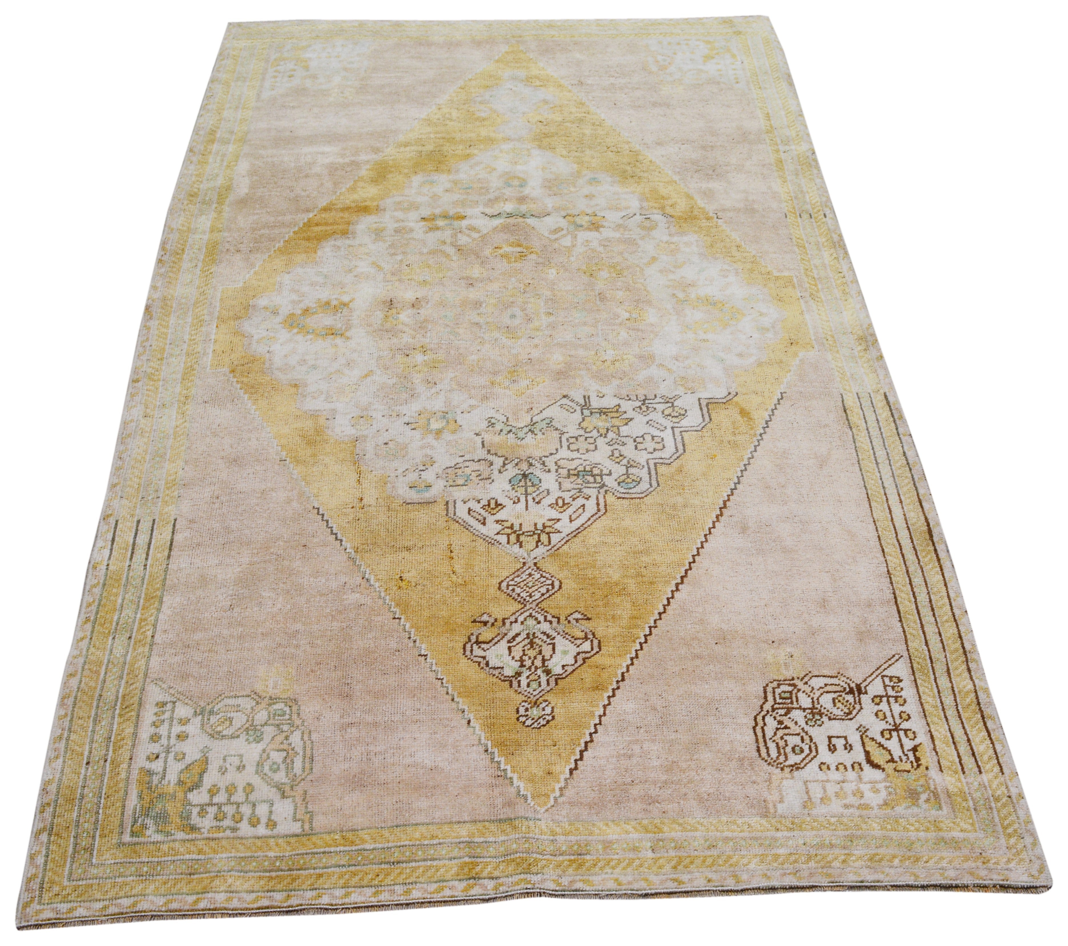 Turkish Rug – 4 ft x 6 ft 9” - Trouvaille Imports