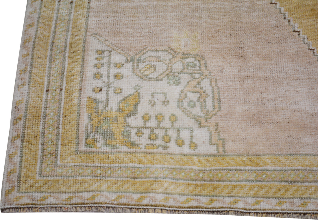 Turkish Rug – 4 ft x 6 ft 9” - Trouvaille Imports