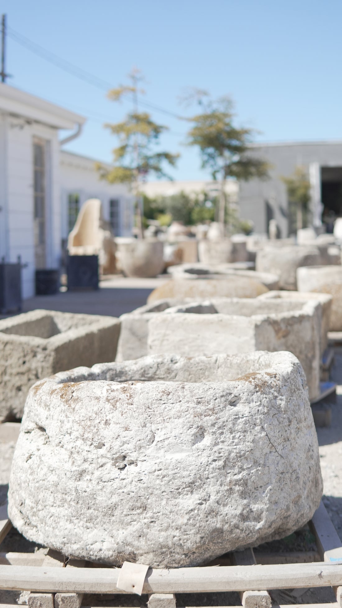 Vintage Limestone Trough (16 Inches Height x 29 Inches Round)