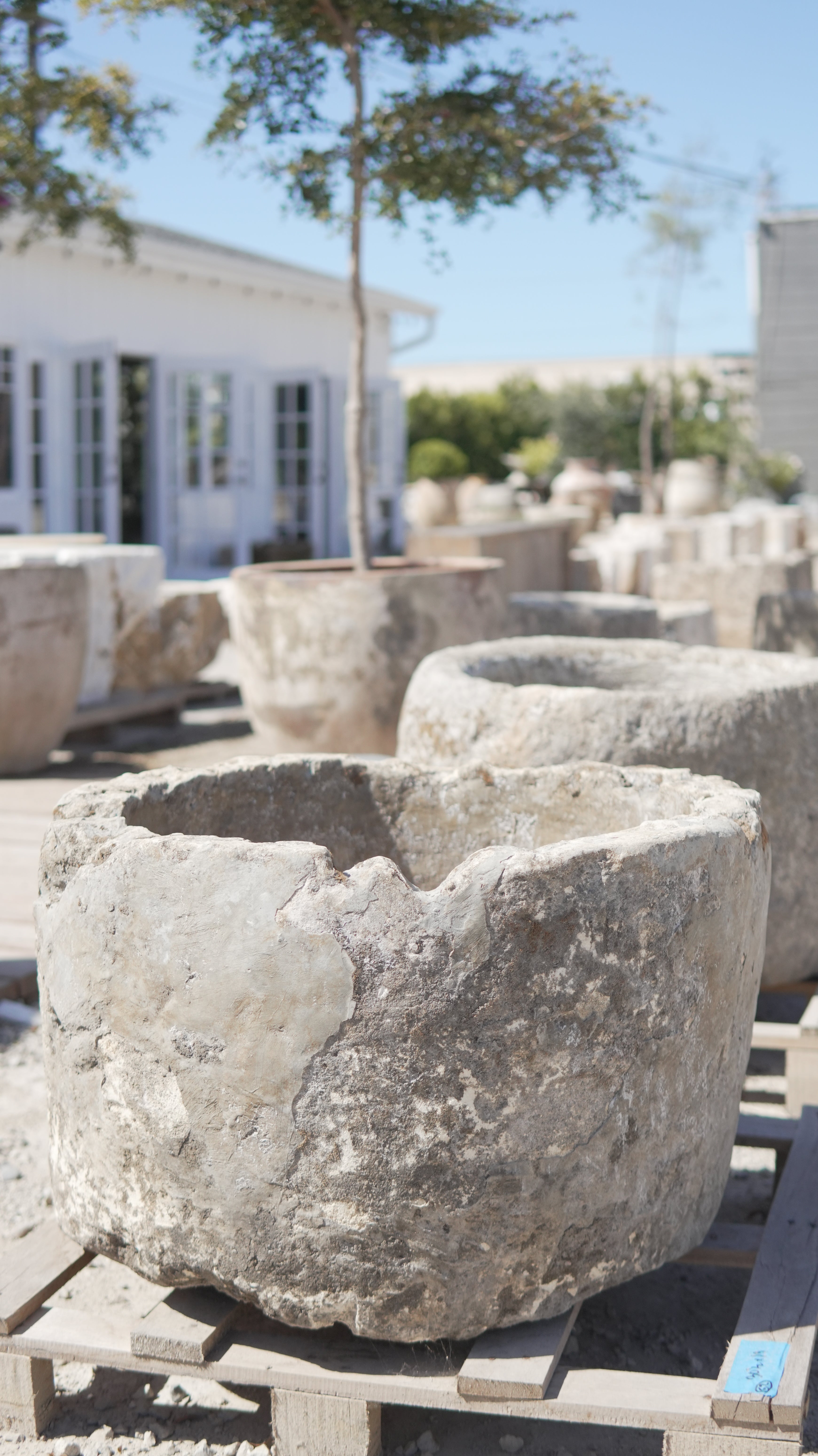 Antique Limestone Trough (19 Inches Height x 30.5 Inches Round)