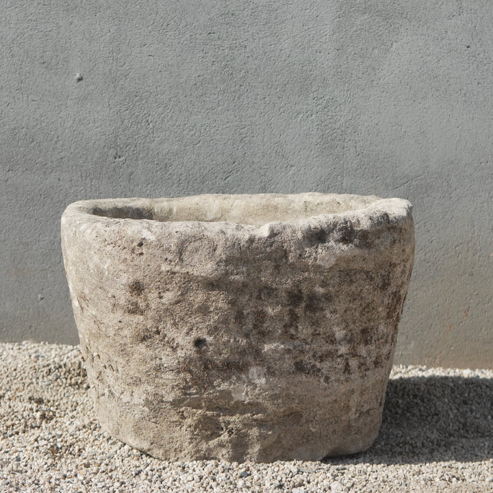 Vintage Limestone Round Trough - 27 Length x 24 Width x 16 Height - Trouvaille Imports