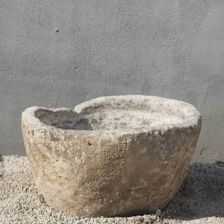 Vintage Limestone Round Trough - 24 Length x 21 Width x 18 Height