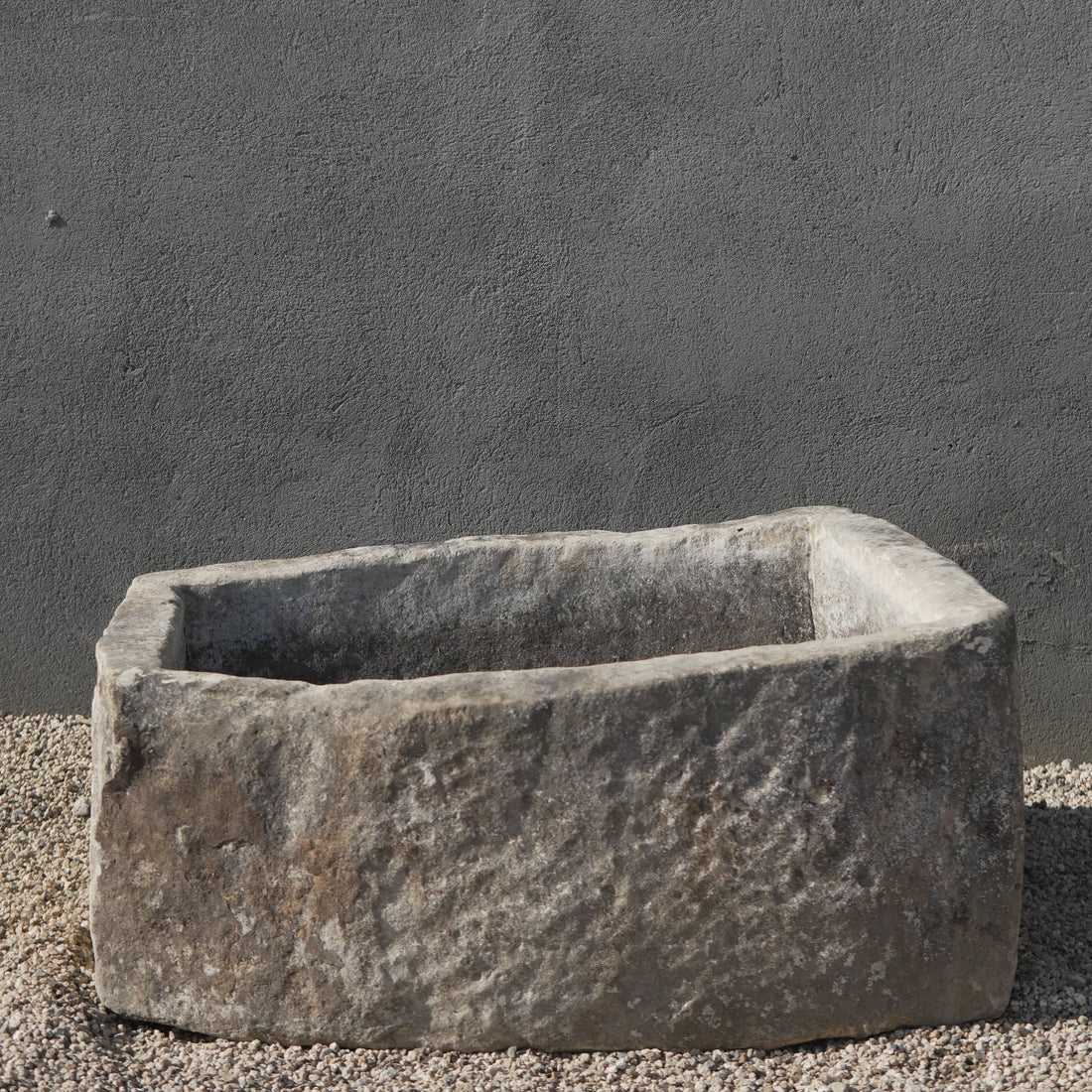 Vintage Limestone Rectangle (32 × 24 × 14 in)