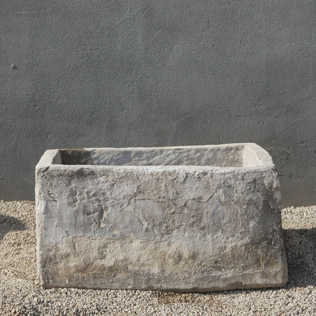 Vintage Limestone Rectangle (31 × 21 × 16 in)