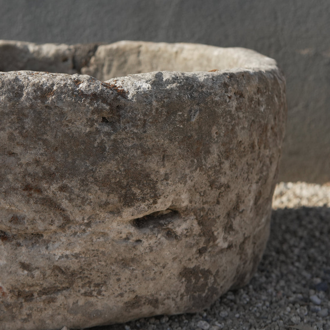 Vintage Limestone Round Trough (24 × 24 × 11 in)