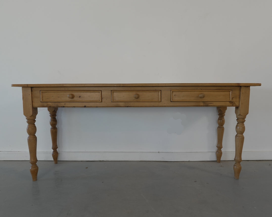 English Circa 1820 Pine Serving Table - Trouvaille Imports