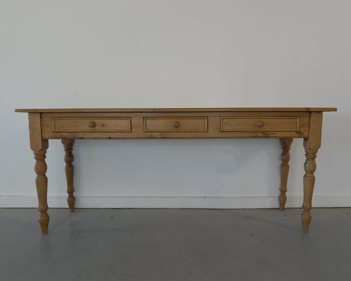 English Circa 1820 Pine Serving Table - Trouvaille Imports