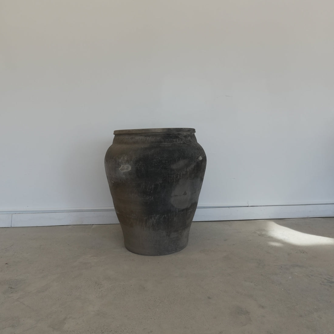 Vintage Asian Water Pot - Trouvaille Imports