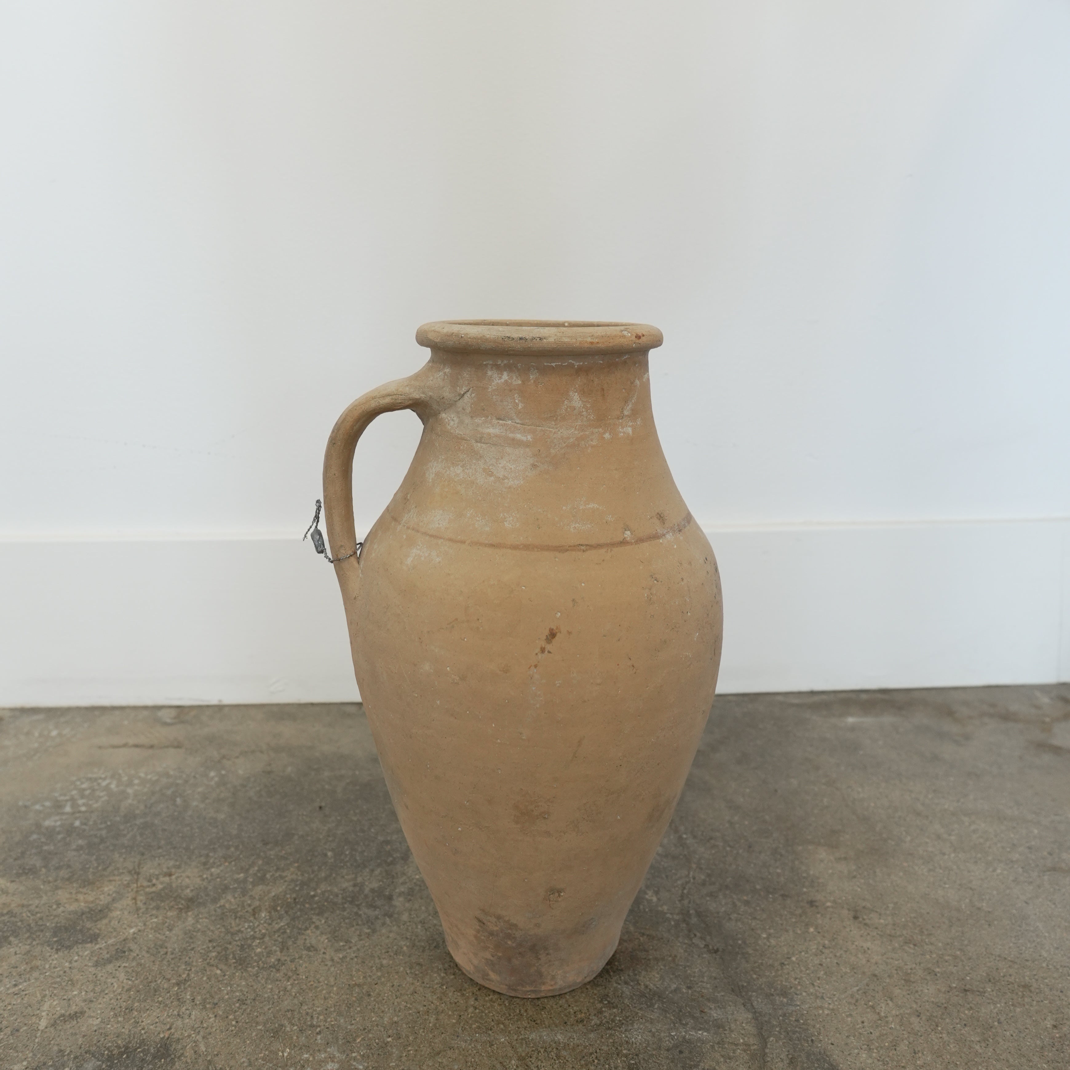 Vintage Vase (medium) - Trouvaille Imports