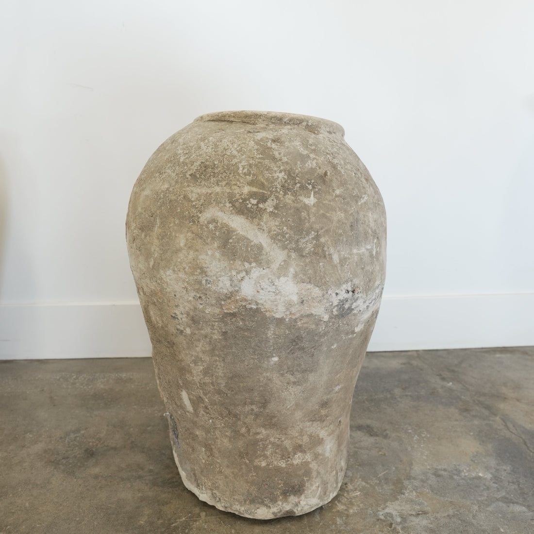 Vintage Limestone Planter - Trouvaille Imports