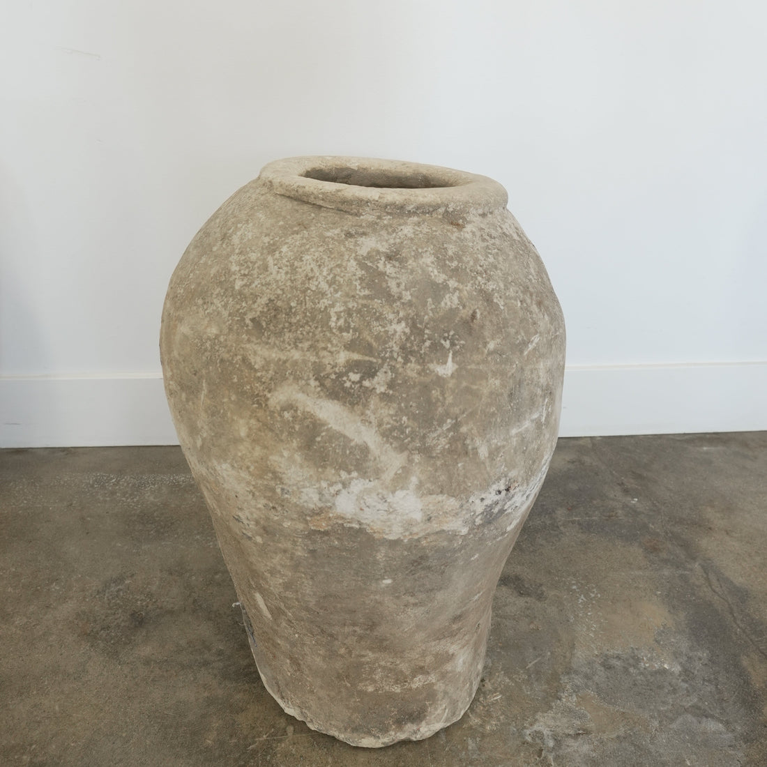 Vintage Limestone Planter - Trouvaille Imports
