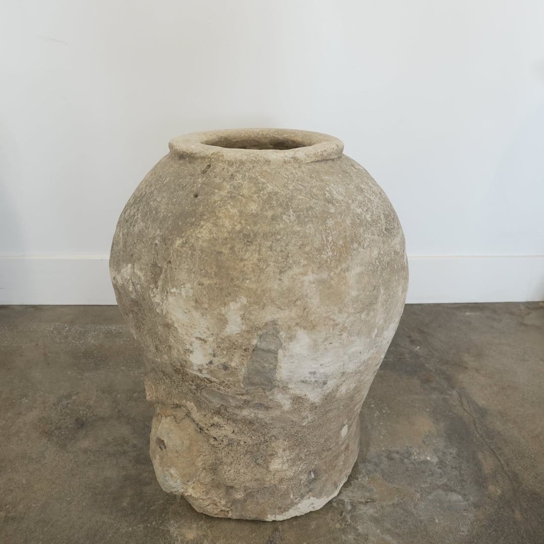 Vintage Limestone Planter - Trouvaille Imports