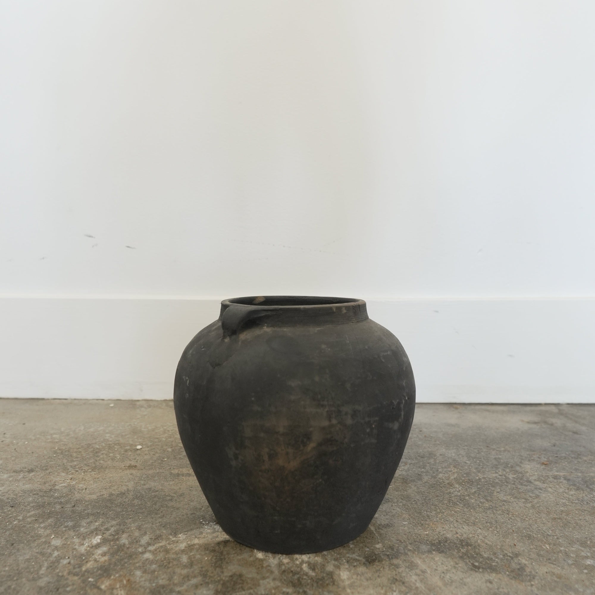 Asian Water Pot (small) - Trouvaille Imports