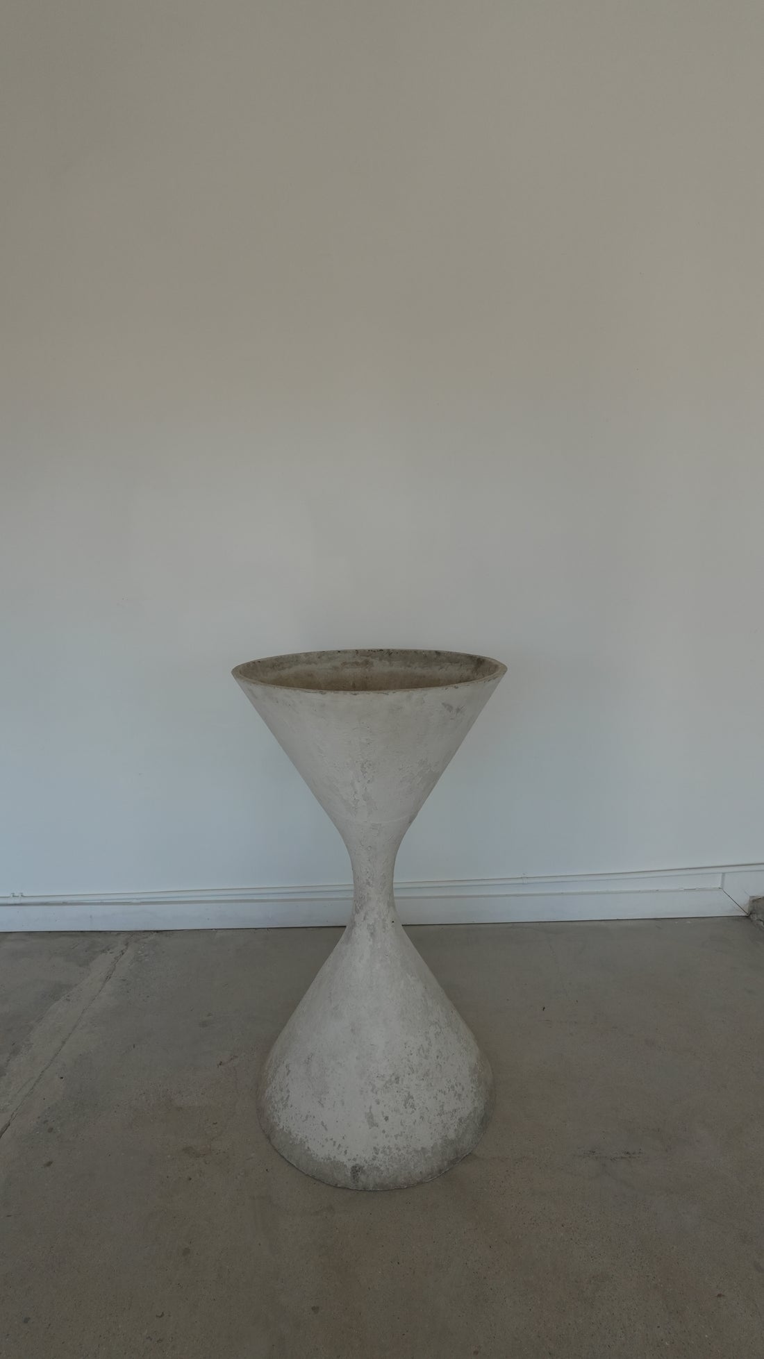 Willy Guhl Fountain - Trouvaille Imports