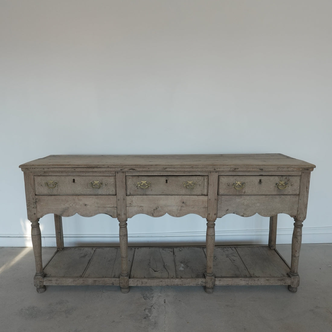 English 17th Century Antique Oak Serving Table - Trouvaille Imports