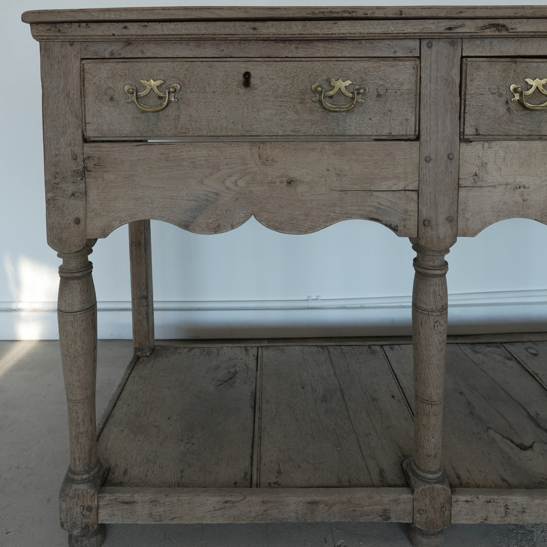 English 17th Century Antique Oak Serving Table
