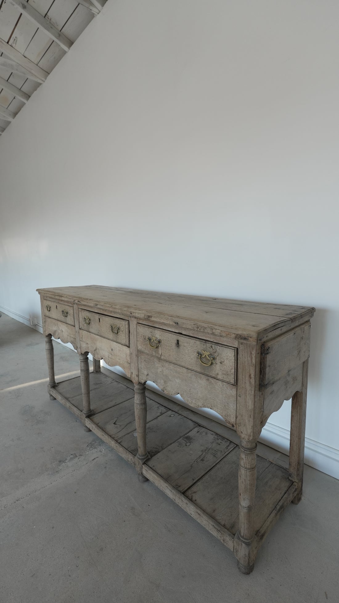 English 17th Century Antique Oak Serving Table - Trouvaille Imports