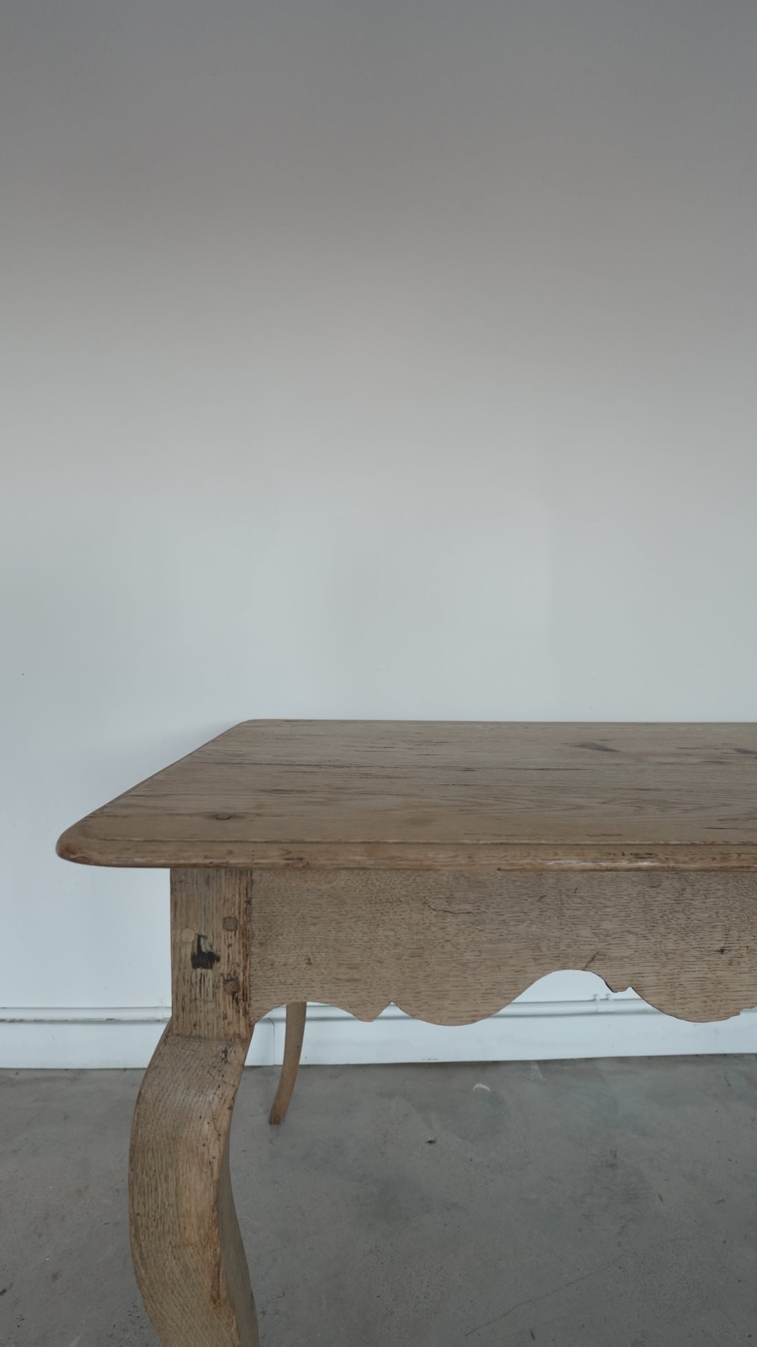 Table - Trouvaille Imports