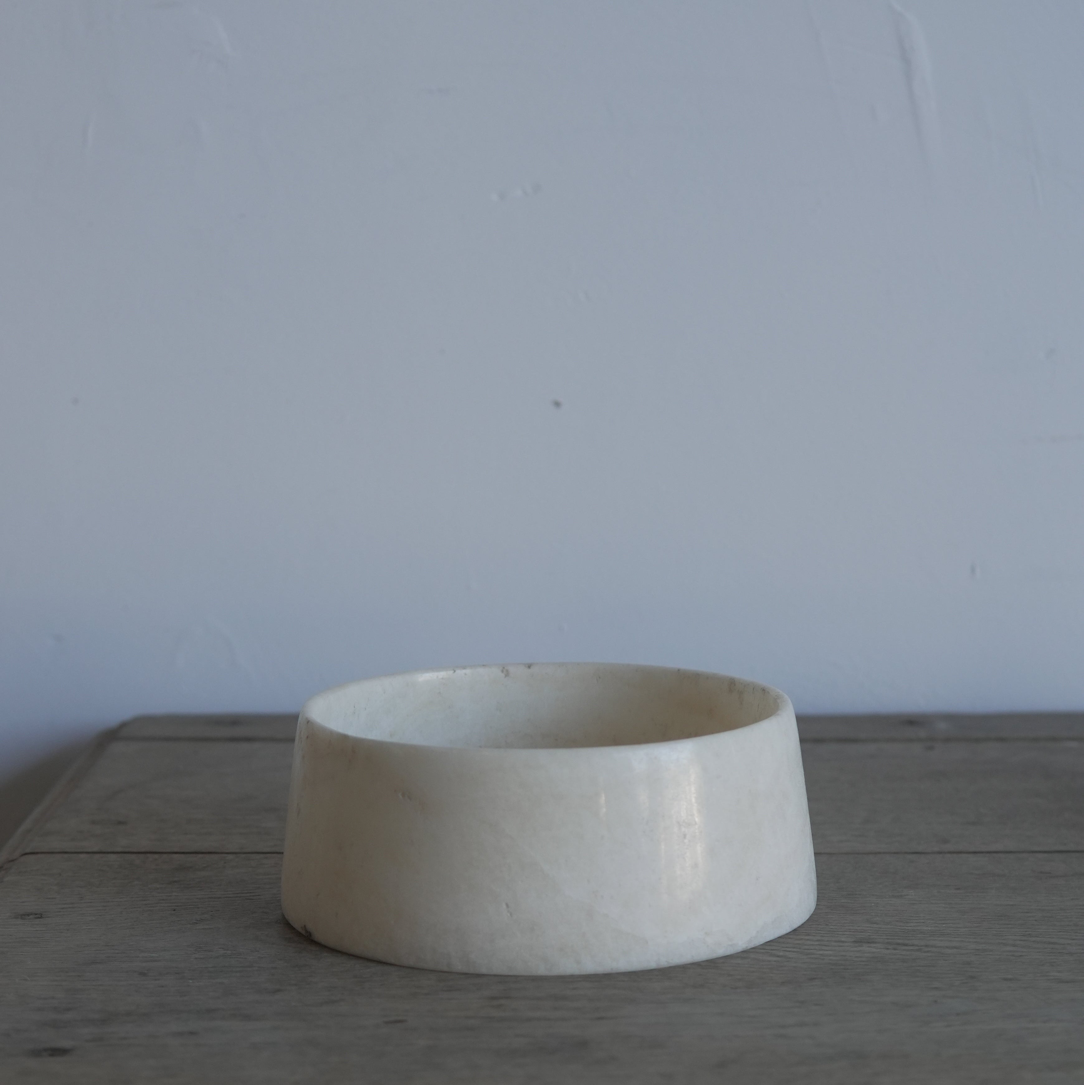 Onyx Dog Bowl - Trouvaille Imports