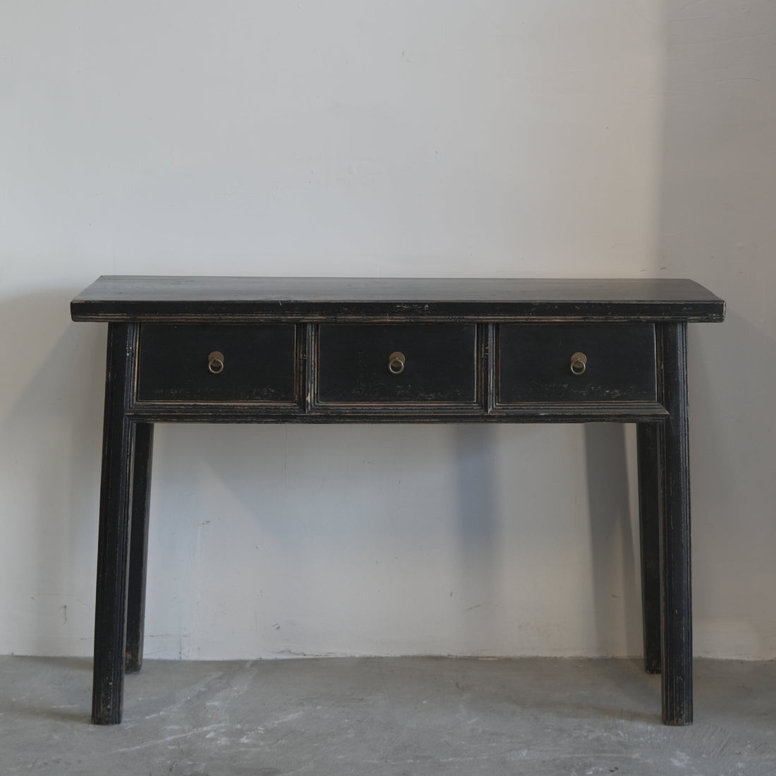 Elm Wood Console - Trouvaille Imports