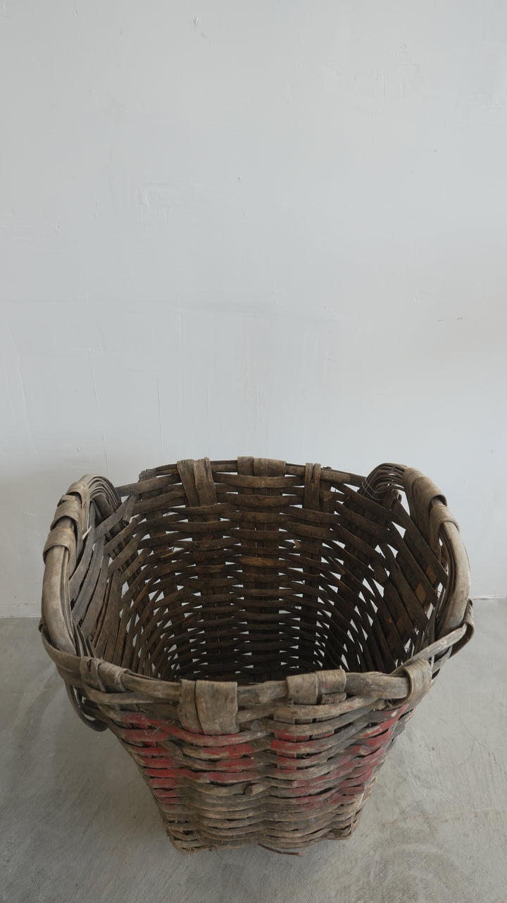 Vintage basket - Trouvaille Imports