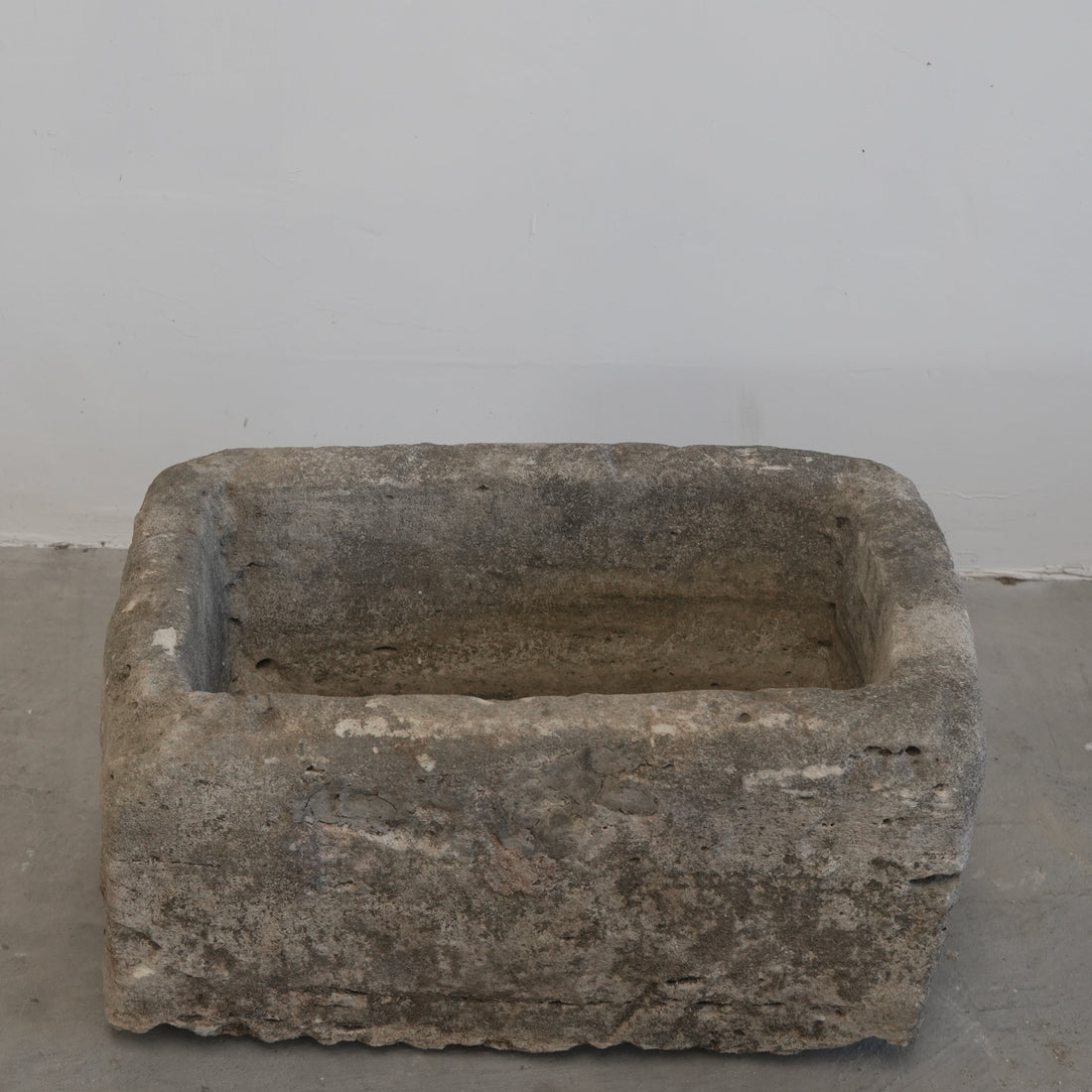 Vintage Limestone Planter (24 × 17 × 13 in)