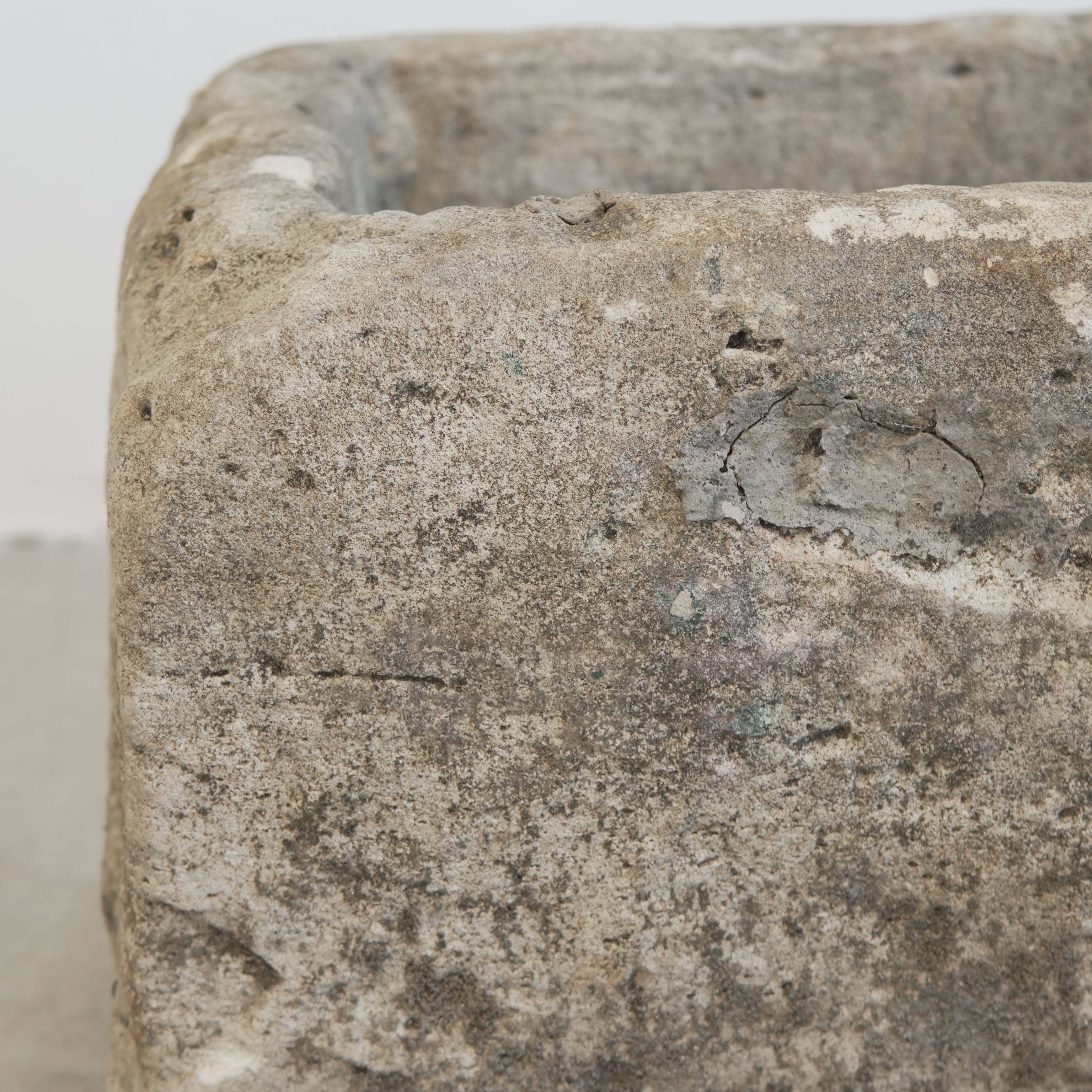 Vintage Limestone Planter (24 × 17 × 13 in)