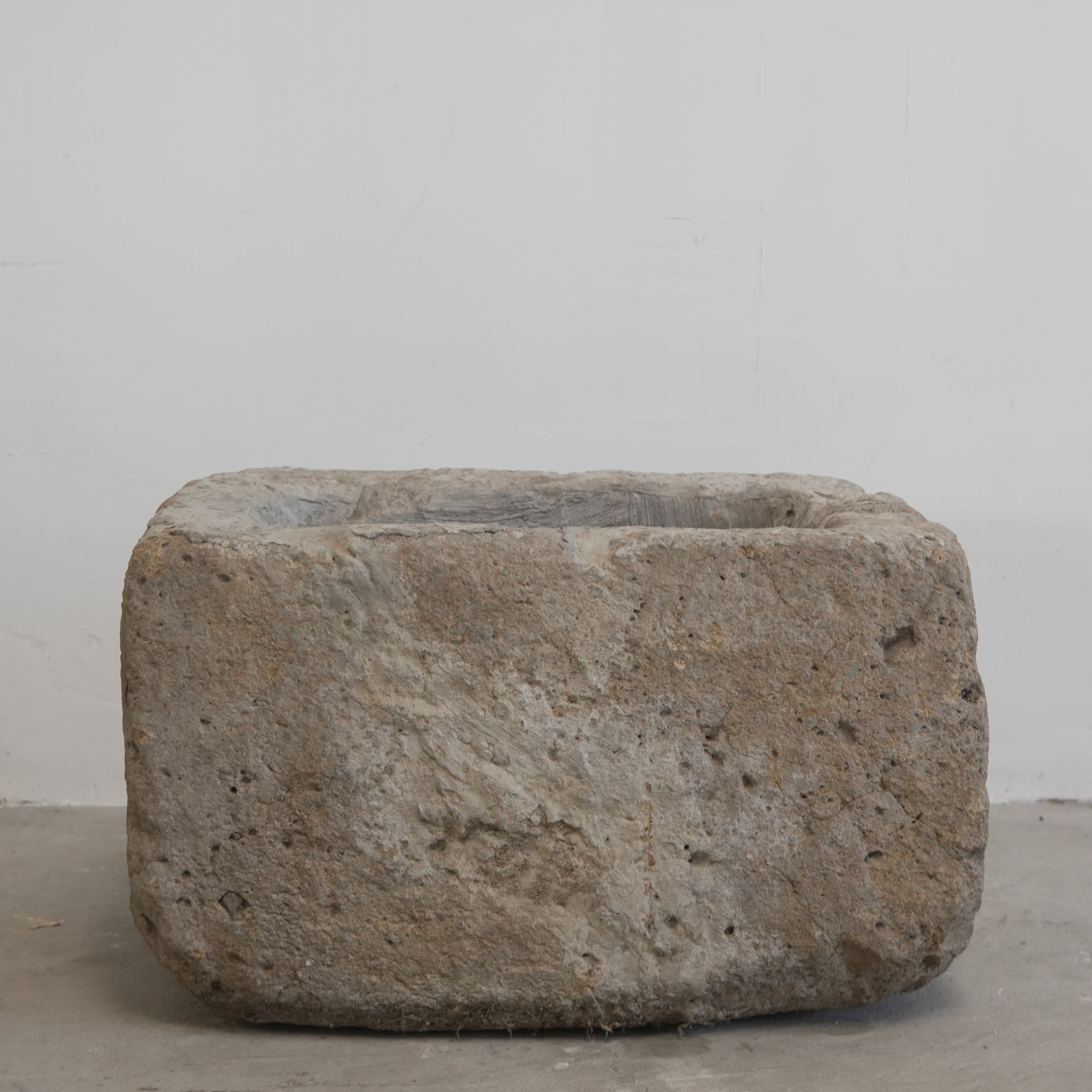 Vintage Limestone Planter (24 × 17 × 15 in)