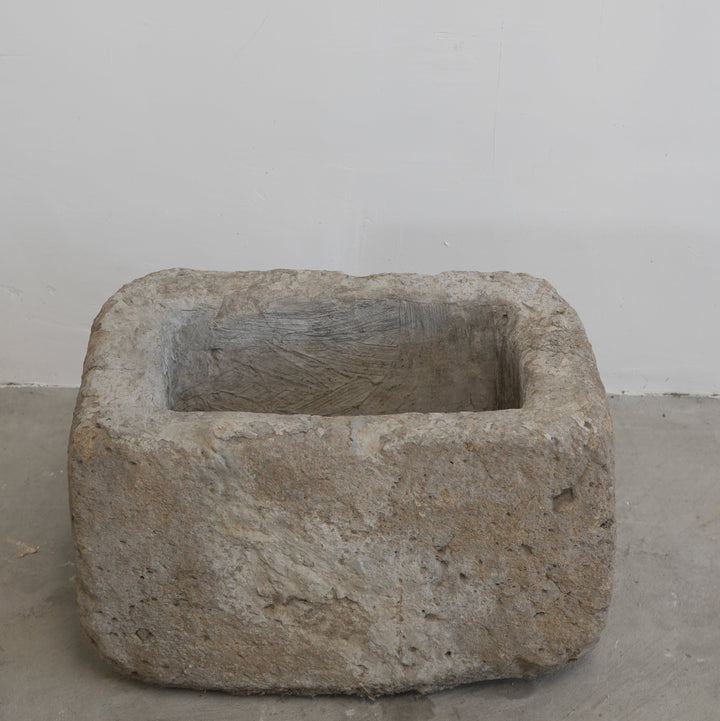 Vintage Limestone Planter (24 × 17 × 15 in)