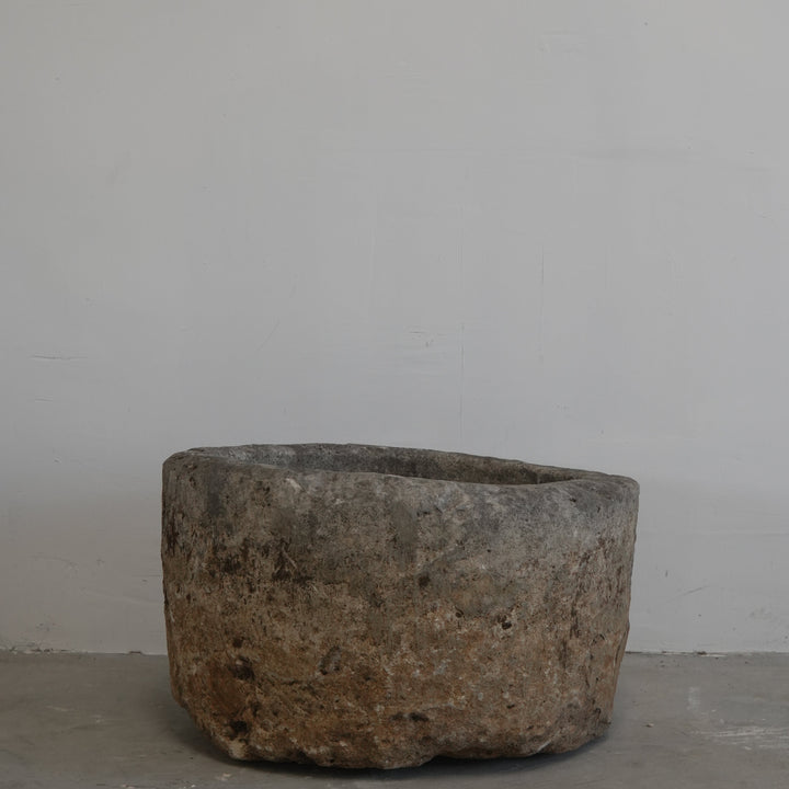 Vintage Limestone Round Trough (29 × 29 × 18 in)