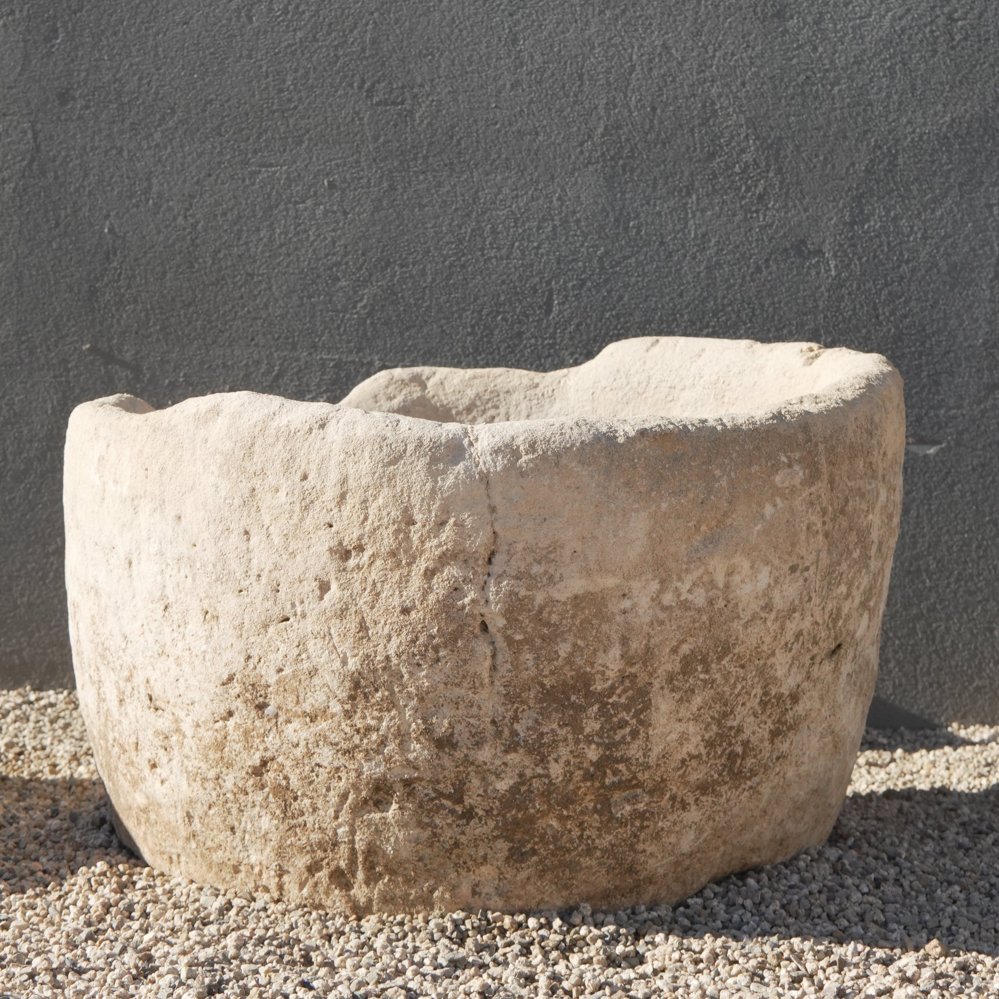 Vintage Limestone Round Trough (25 × 25 × 16 in)