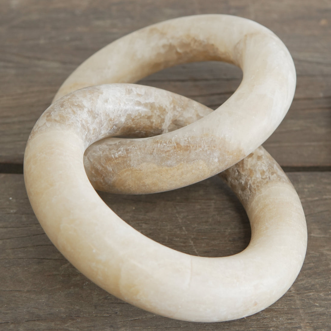 Onyx Stone Decoration Chain - Trouvaille Imports