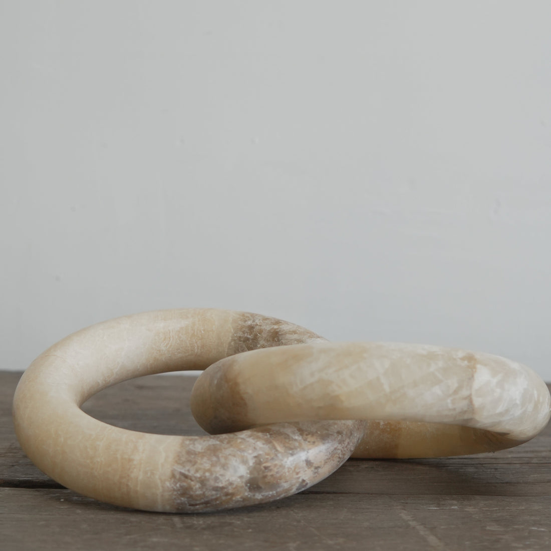 Onyx Stone Decoration Chain - Trouvaille Imports