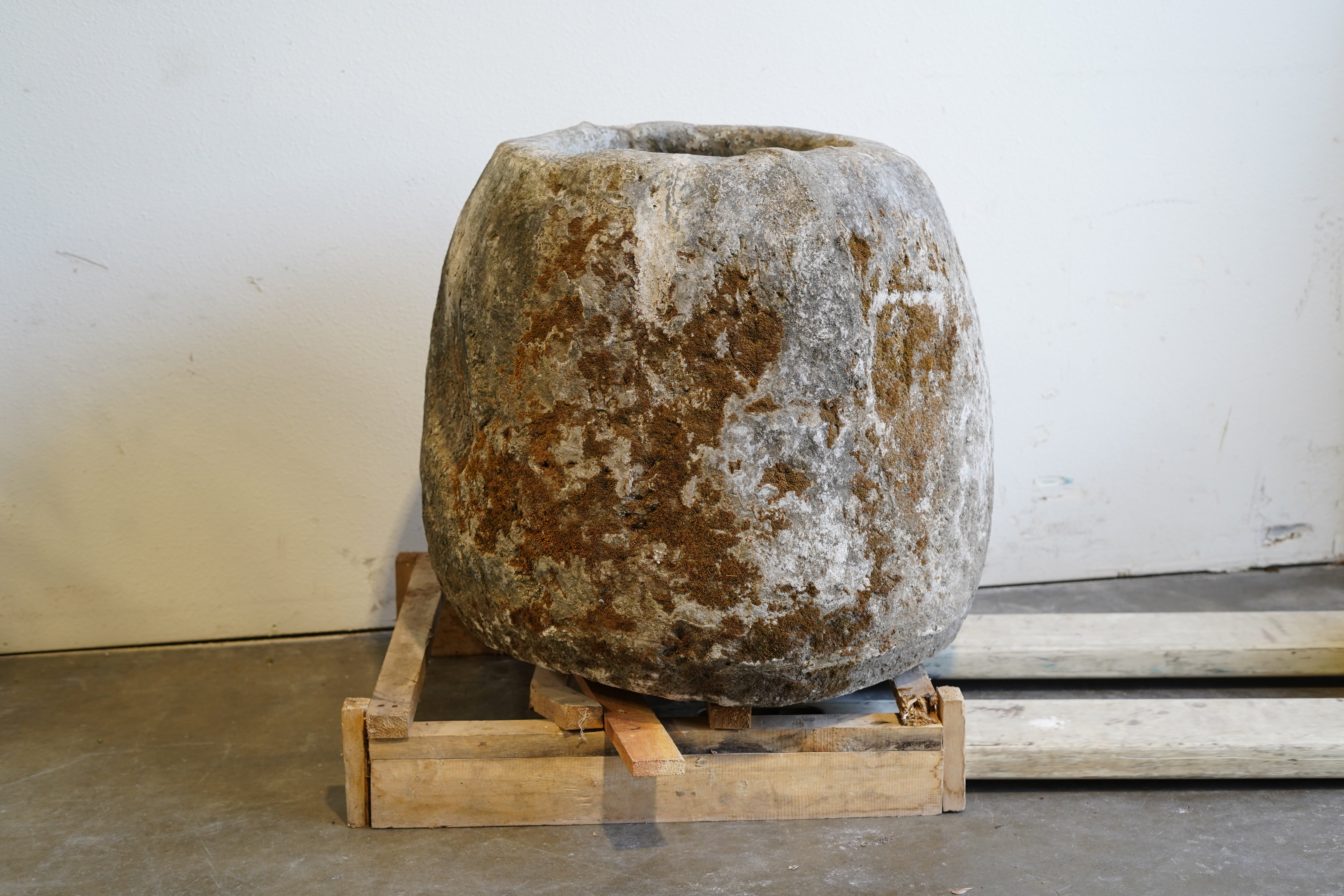 Antique Oblong Limestone Planter&nbsp;

26" W x 29" H