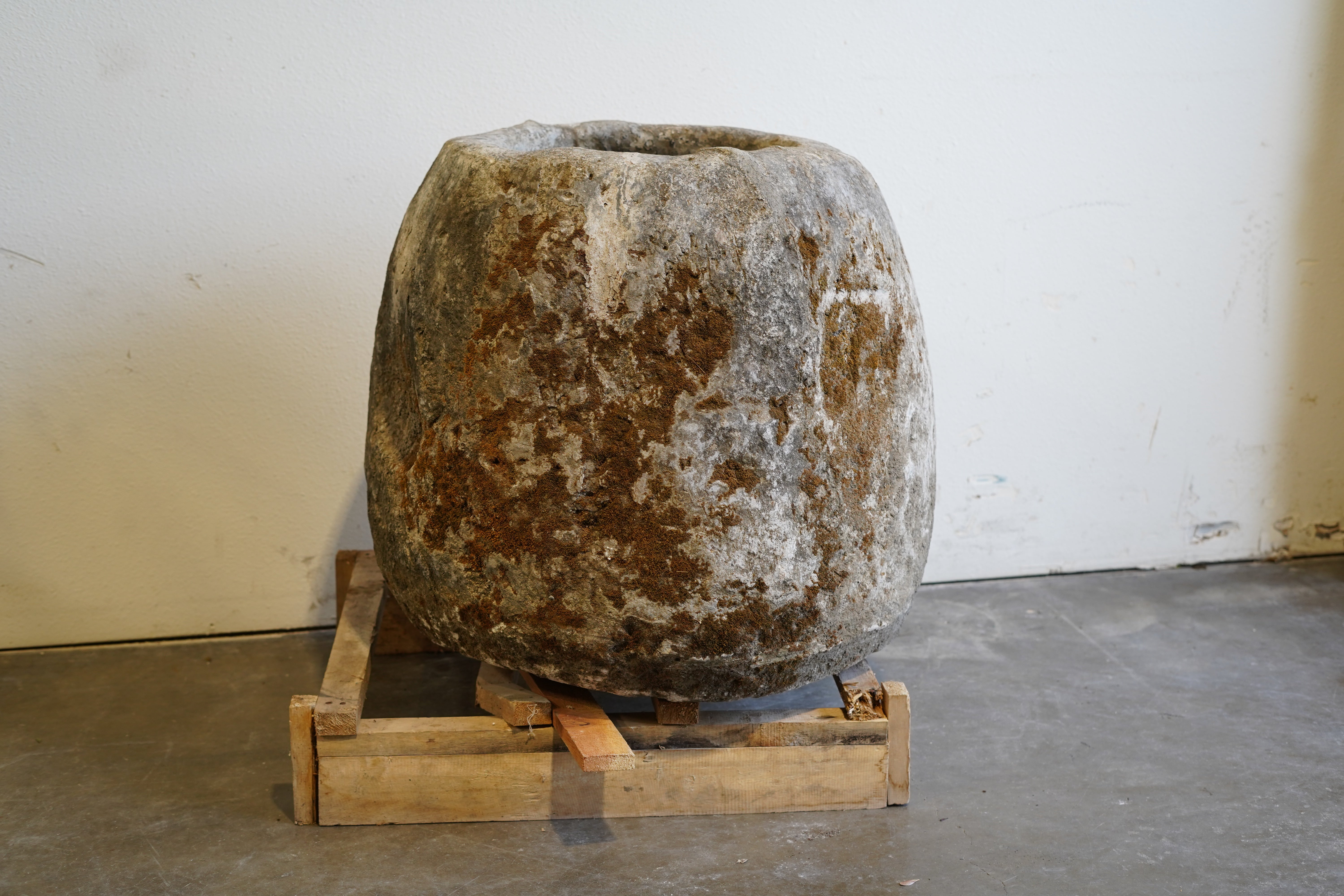 Antique Oblong Limestone Planter&nbsp;

26" W x 29" H