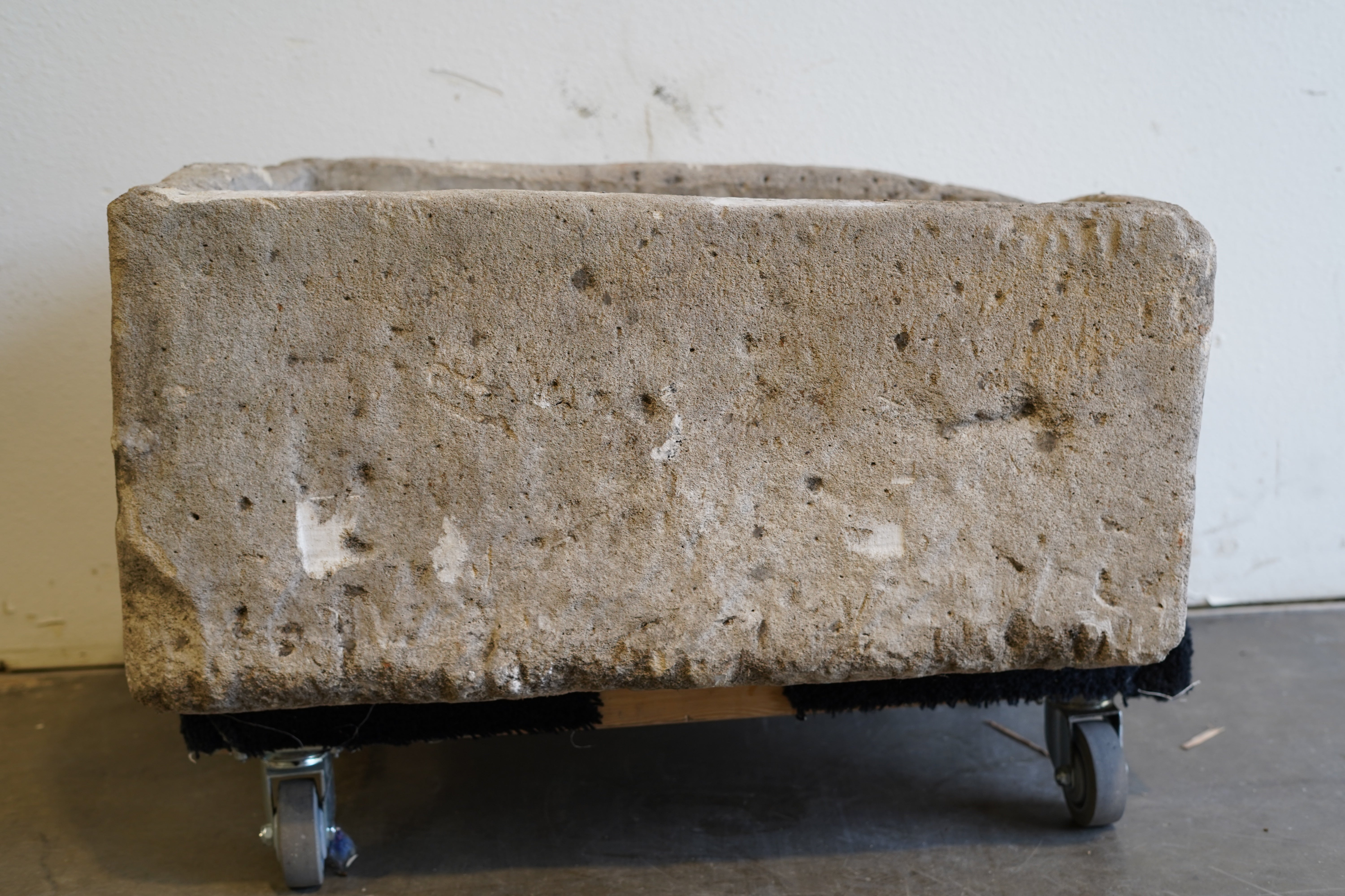 Vintage Limestone

Hand-carved, authentic limestone vessel
all limestone can be converted to fire pit or fountain
31" L x 21" W x 15" H