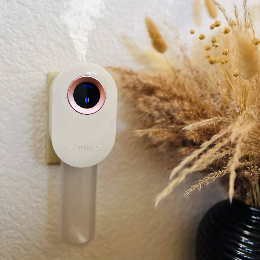 Hotel Scent Machine Plug-in - Trouvaille Imports