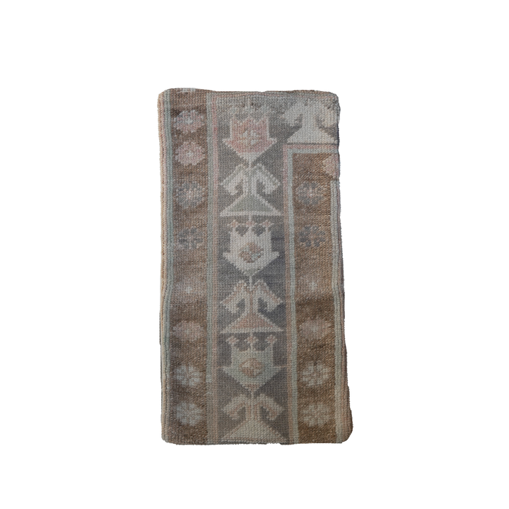 Vintage Turkish Pillowcase – 1 ft 0” × 1 ft 11”