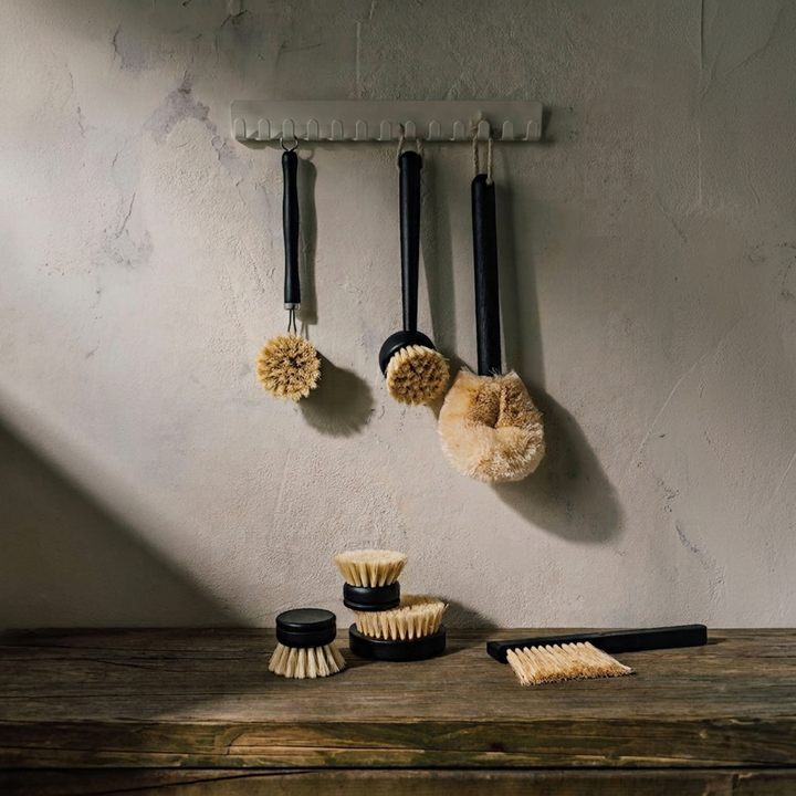 Angled Sisal Dish Brush